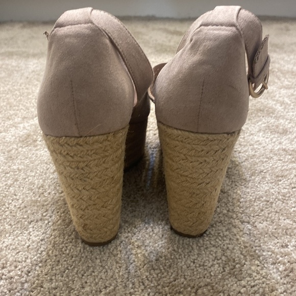 NWOT 14th & Union Platform Wedge Sandle - Picture 4 of 7